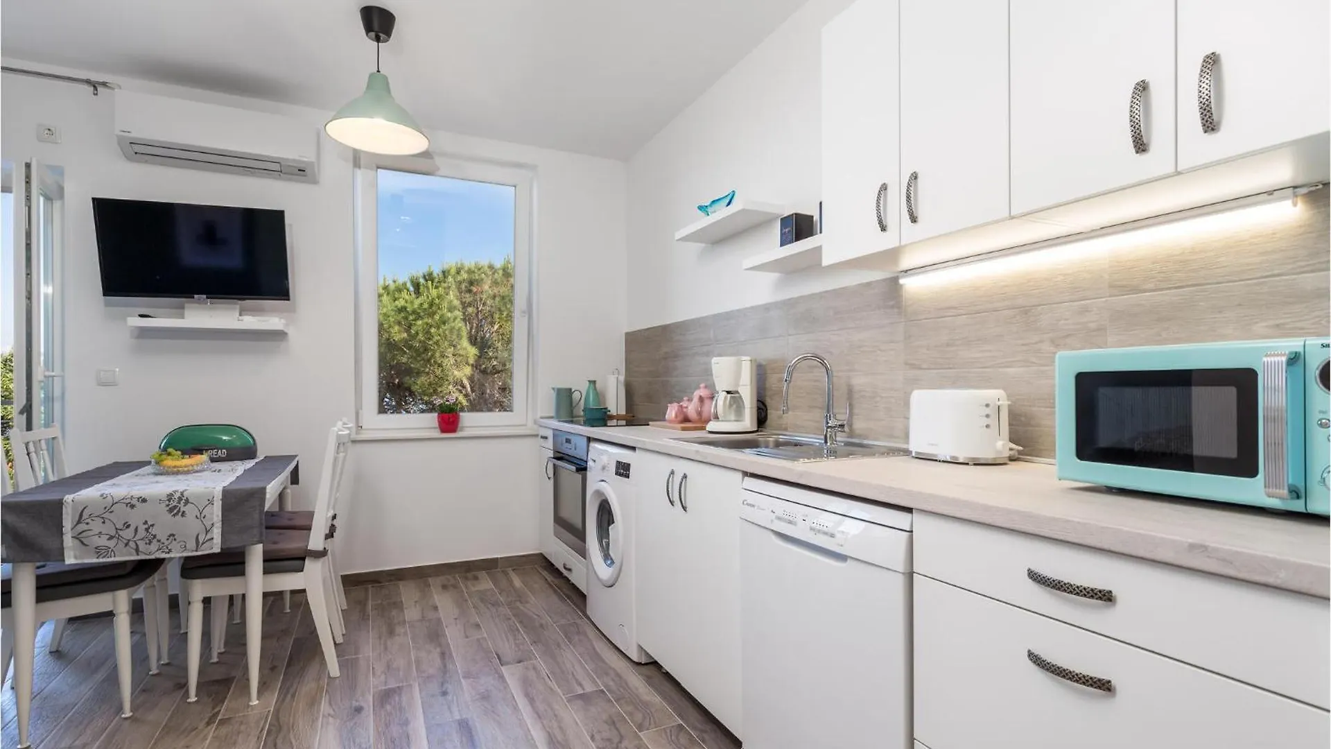 Stunning Apartment In Lovran With Kitchen Croatia